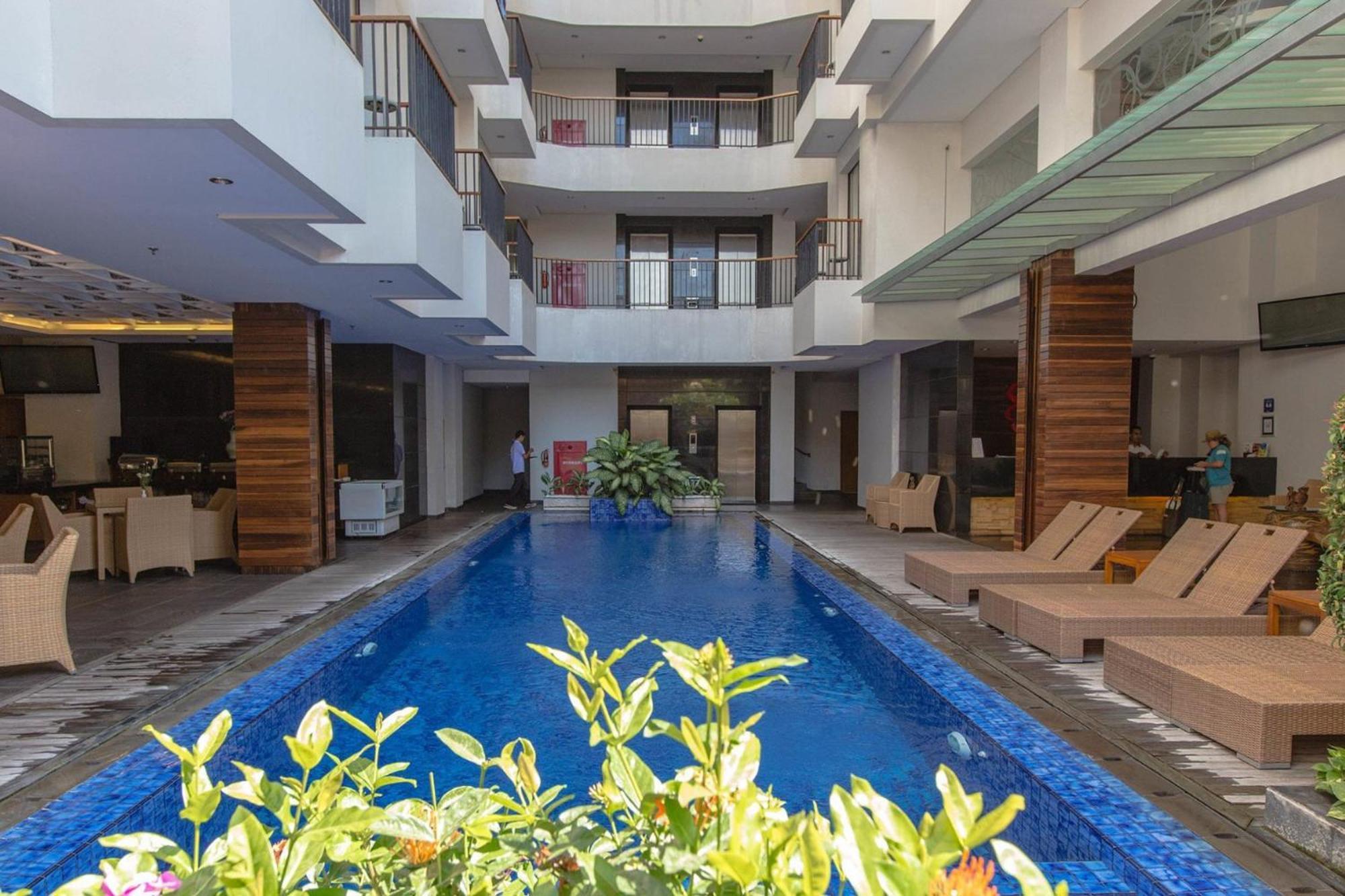 Sans Vibes Hotel 3*